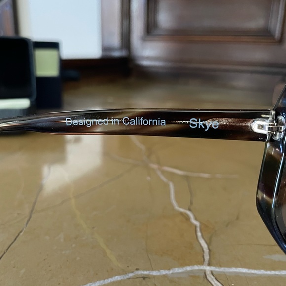 NIB Shauns of California ‘Skye’ Sunglasses - Picture 8 of 10
